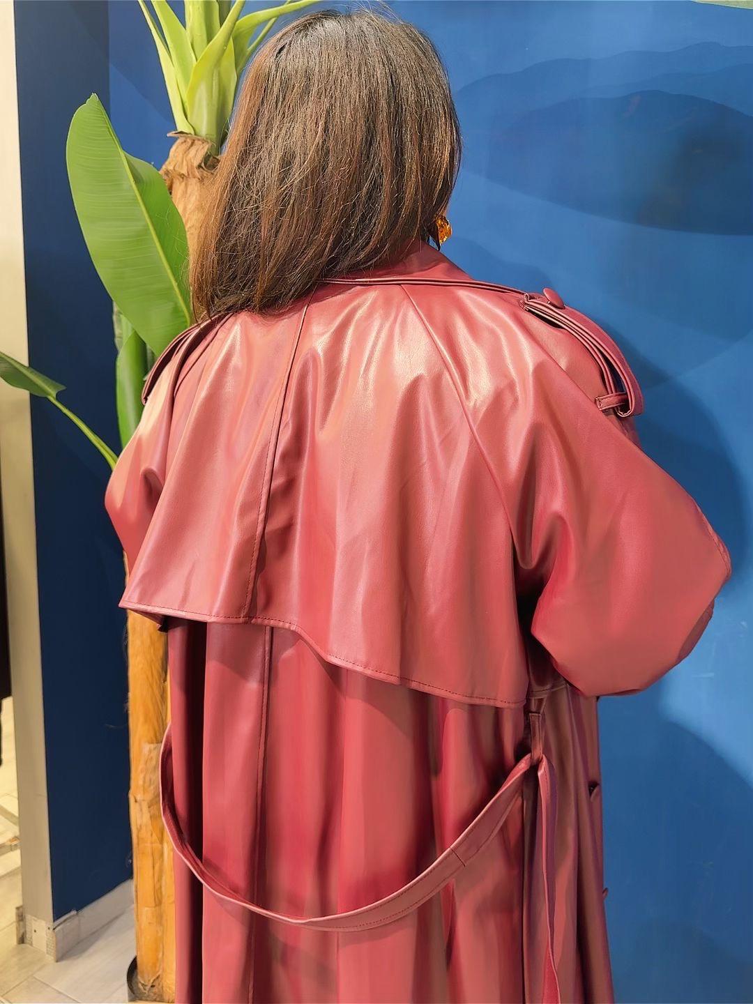 TRENCH IN ECOPELLE LUNGO CURVY
