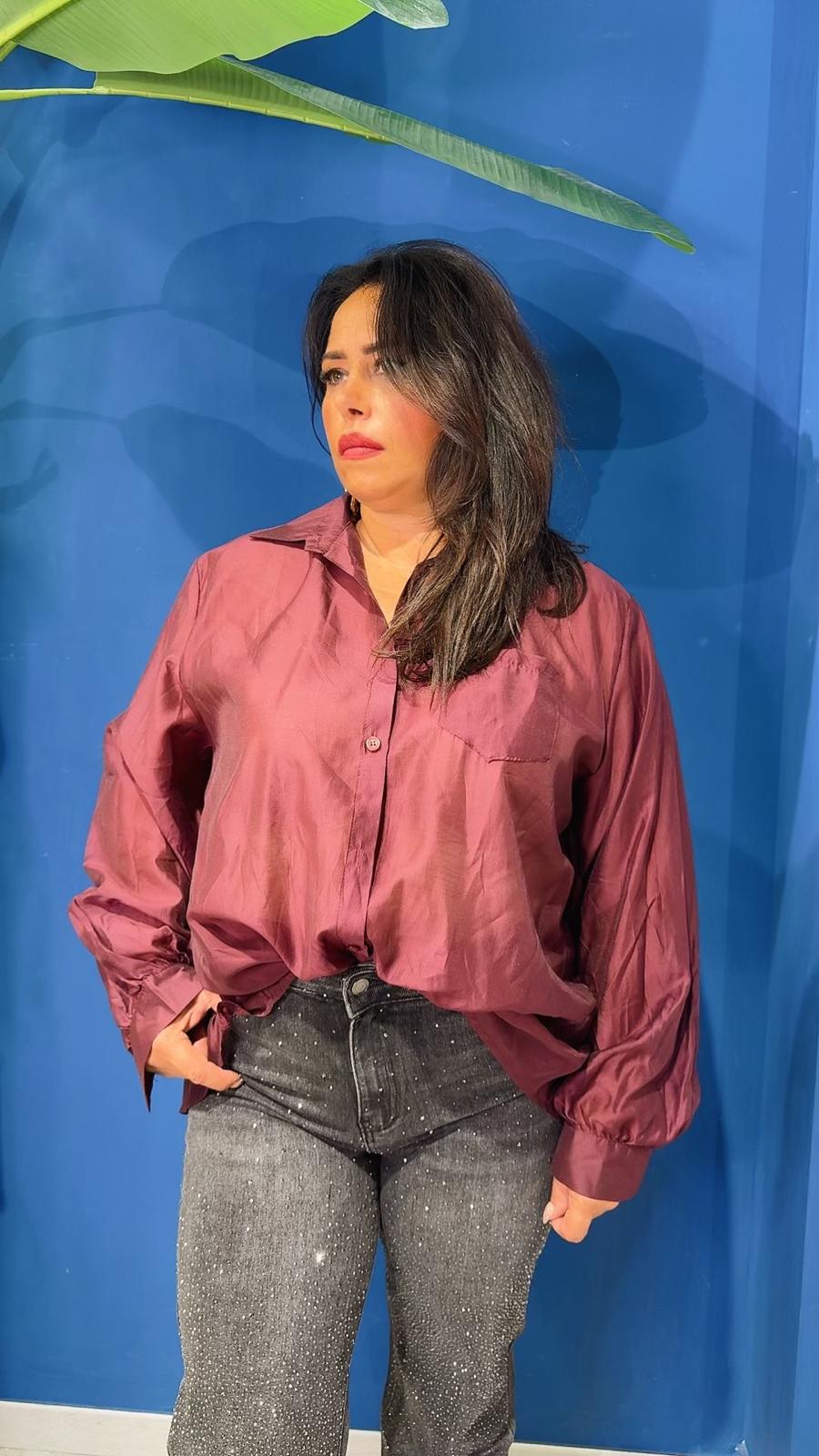 CAMICIA CON FIOCCHETTI SUL RETRO CURVY