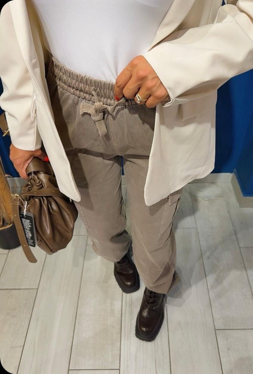PANTALONE CARGO CON MOLLA 9968