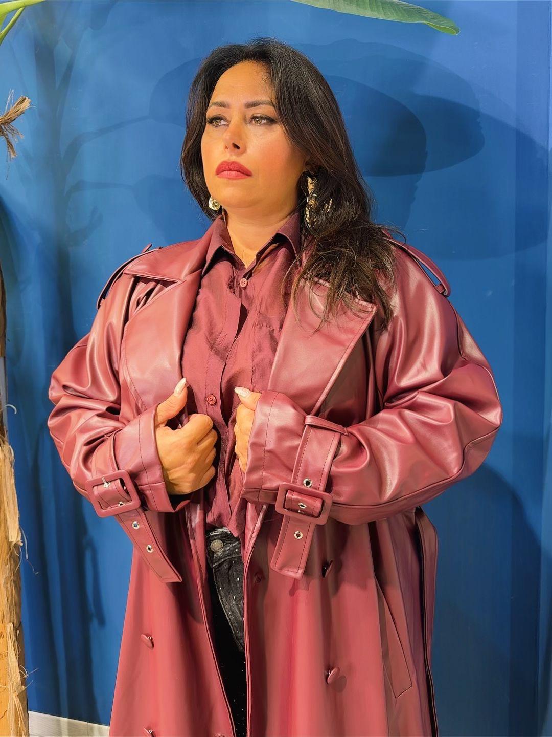 TRENCH IN ECOPELLE LUNGO CURVY