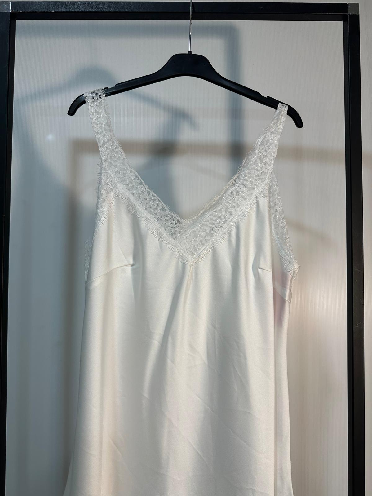CANOTTA CON MERLETTO CURVY
