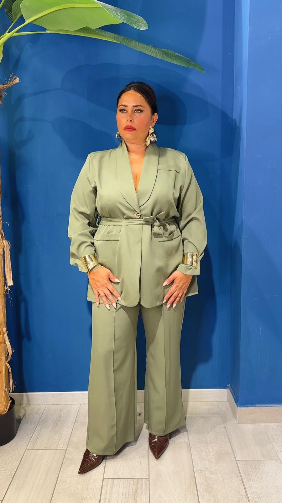 TAILLEUR CASSANDRA CURVY