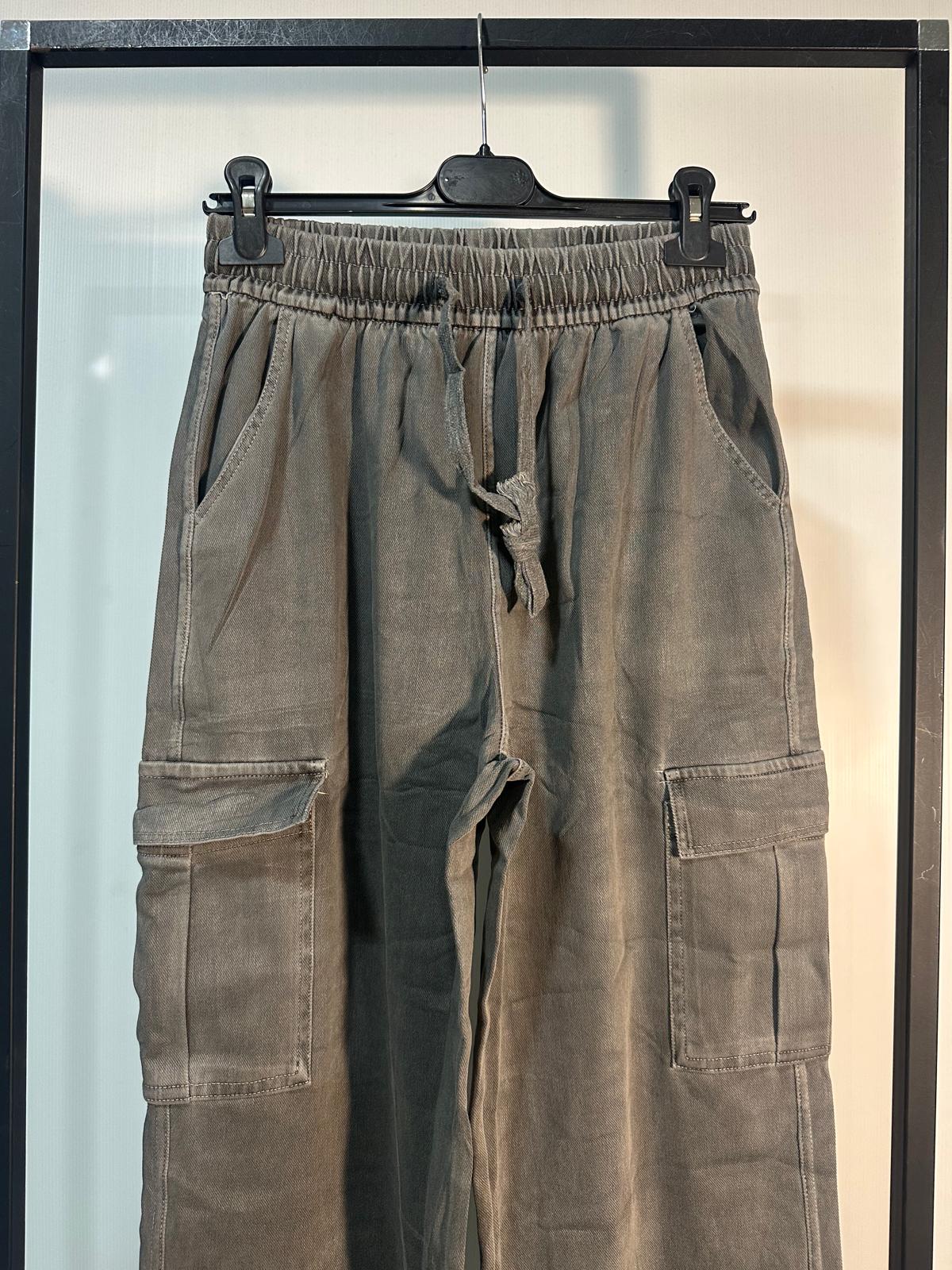 PANTALONE CARGO CON MOLLA 9968