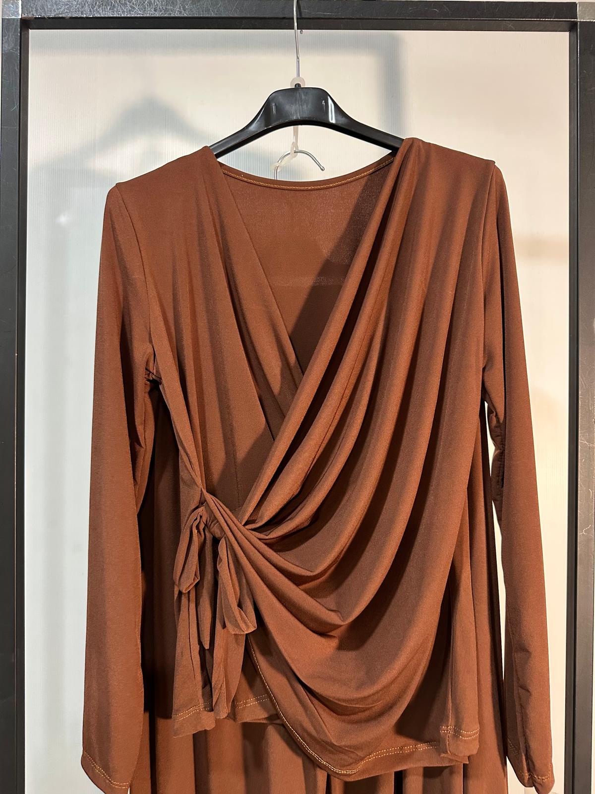 COORDINATO CON DRAPPEGGIO LATERALE SLIM E CURVY