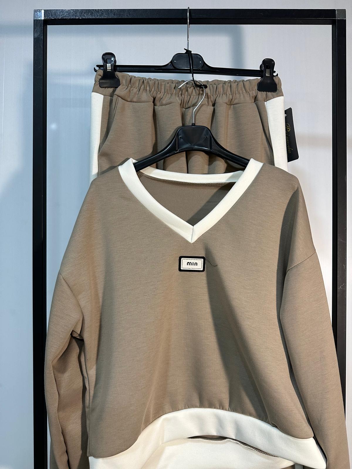 TUTA MIN CON SCOLLO A V SLIM E CURVY