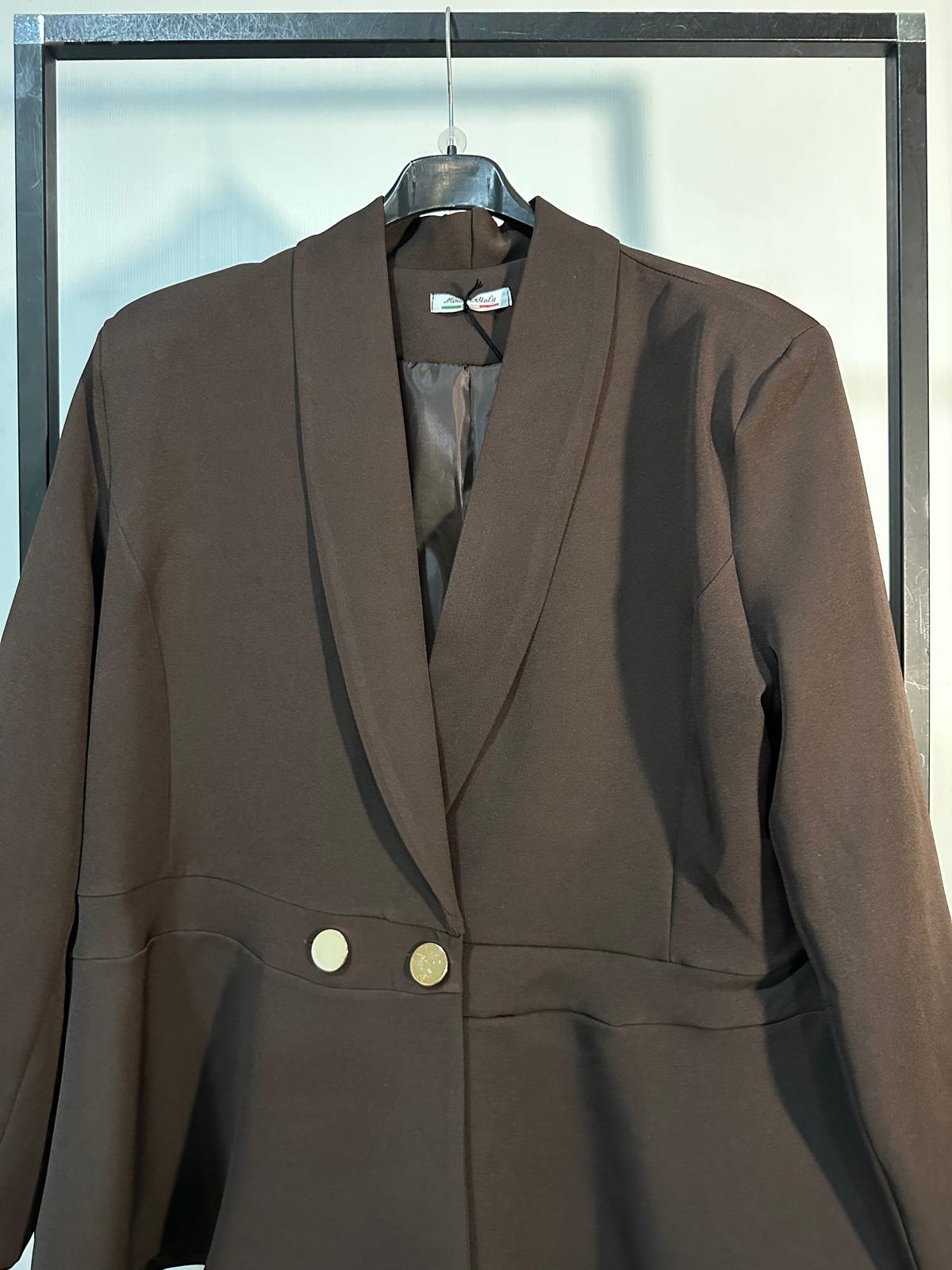 TAILLEUR CON BOTTONI IN ORO CURVY
