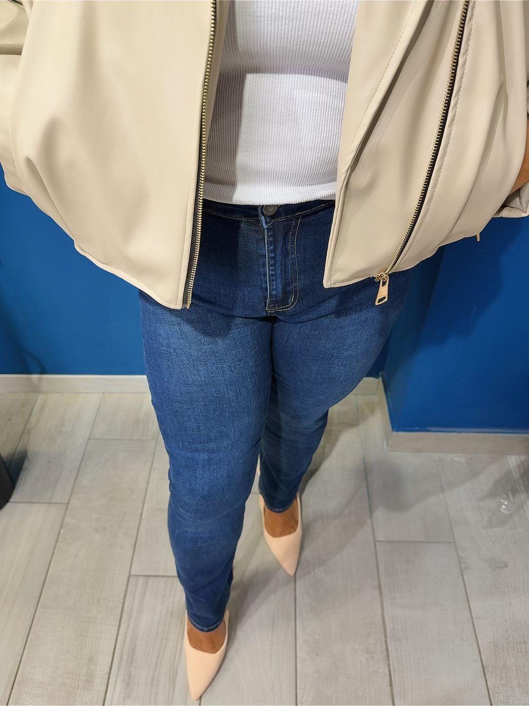 JEANS MISS CURVY FA9435