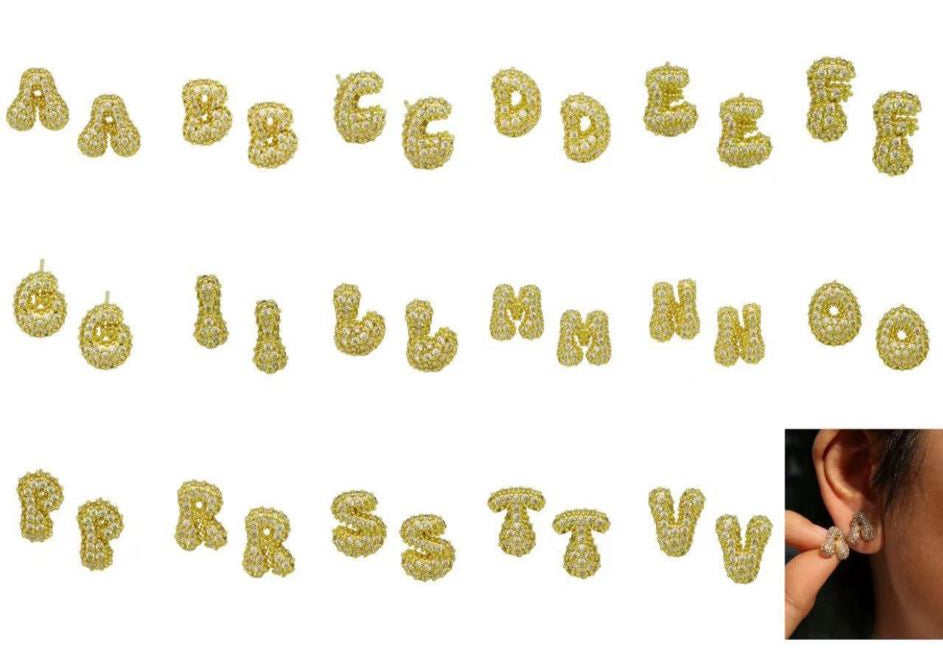 ORECCHINI CON LETTERA GOLD