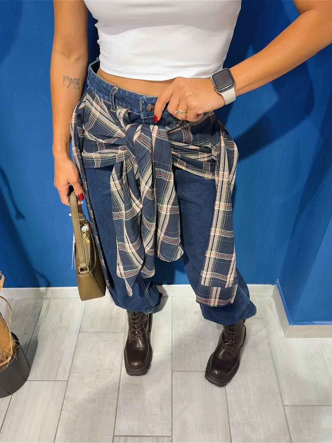 JEANS CON CAMICIA